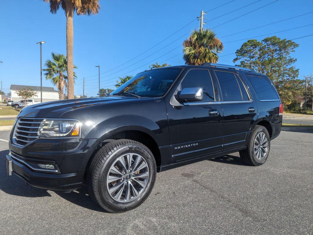 2016 Lincoln Navigator - $14,995